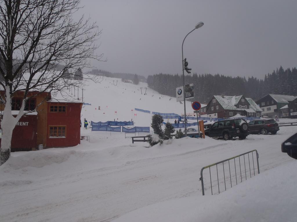 Penzion Mikeš Pec pod Sněžkou Exterior foto